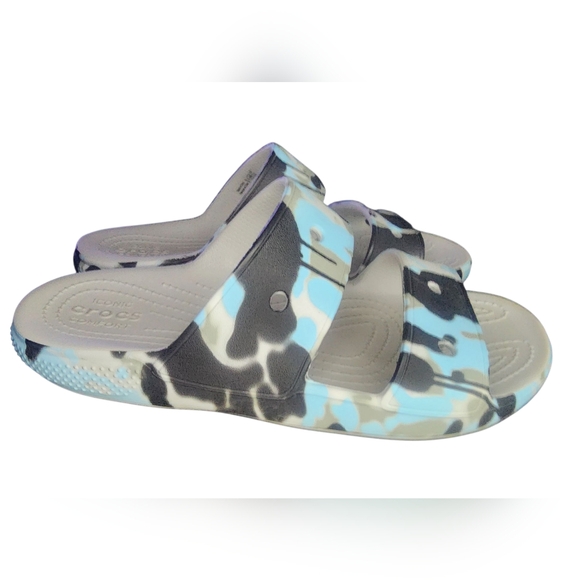 Crocs Classic Spray Camo Sandals, Womens 7 - Picture 2 of 8